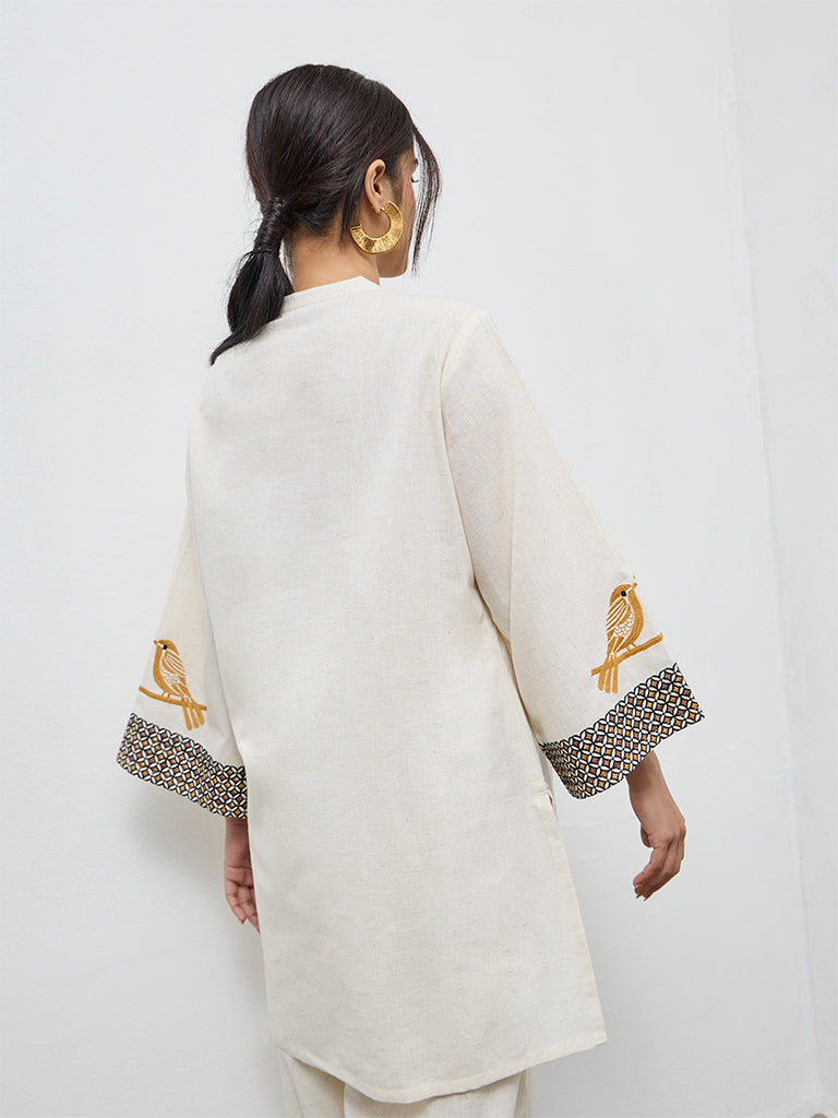 Utsa Off-White Pintuck Detailed Cotton-Blend Tunic