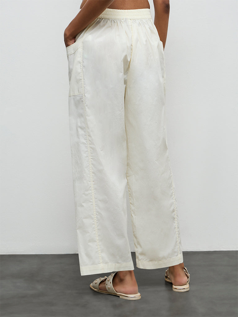 Utsa White Solid Cotton Pants