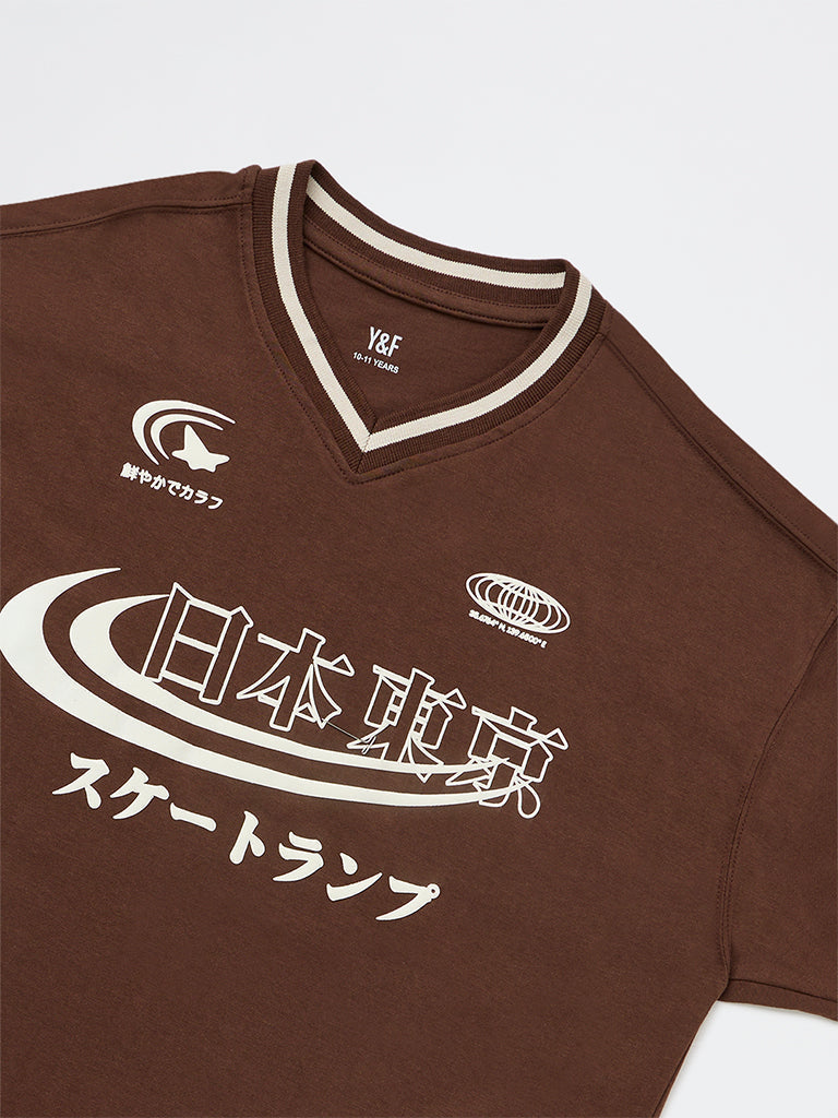 Boys Dark Brown Printed Cotton T-Shirt