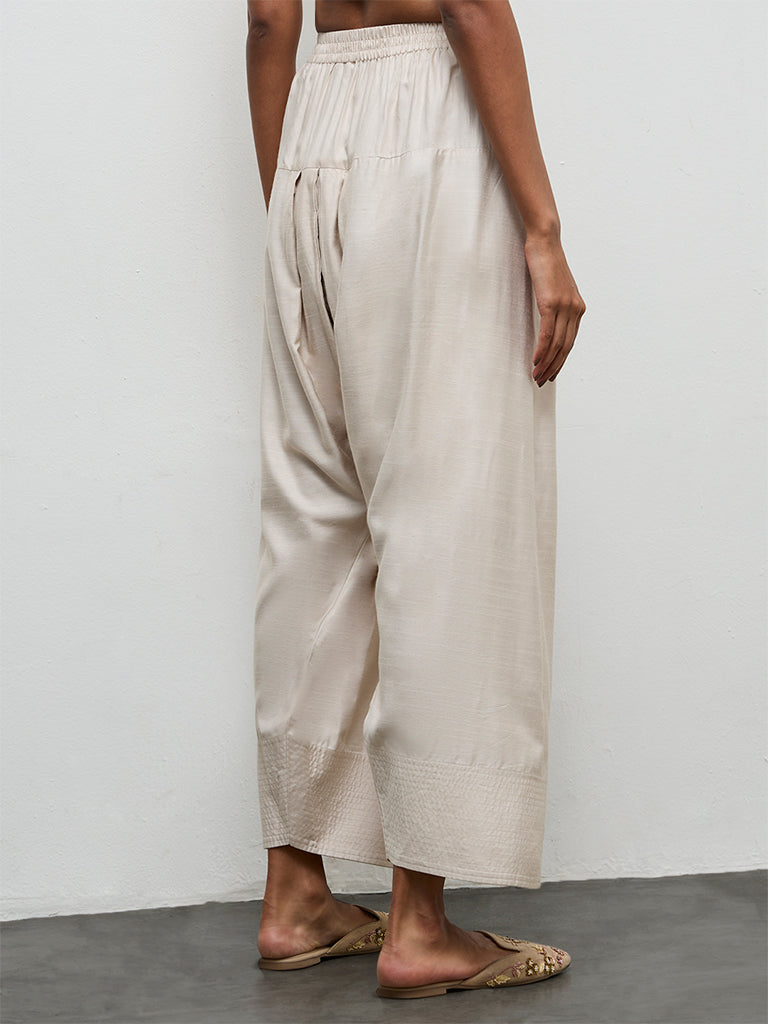 Zuba Beige Solid Cotton-Blend Pants
