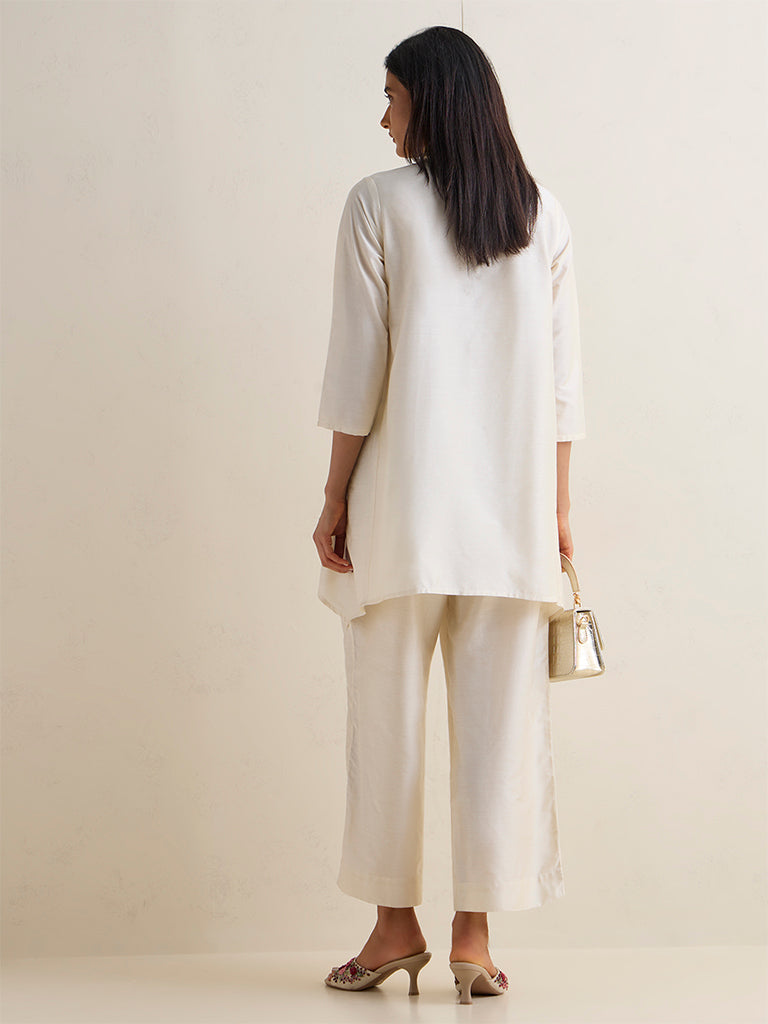 Vark Off-White Floral Embroidered Ethnic Set