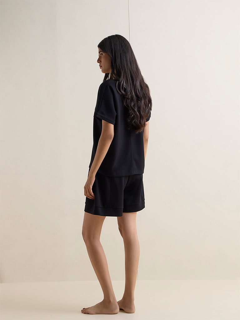 Wunderlove Black Solid High-Rise Shorts