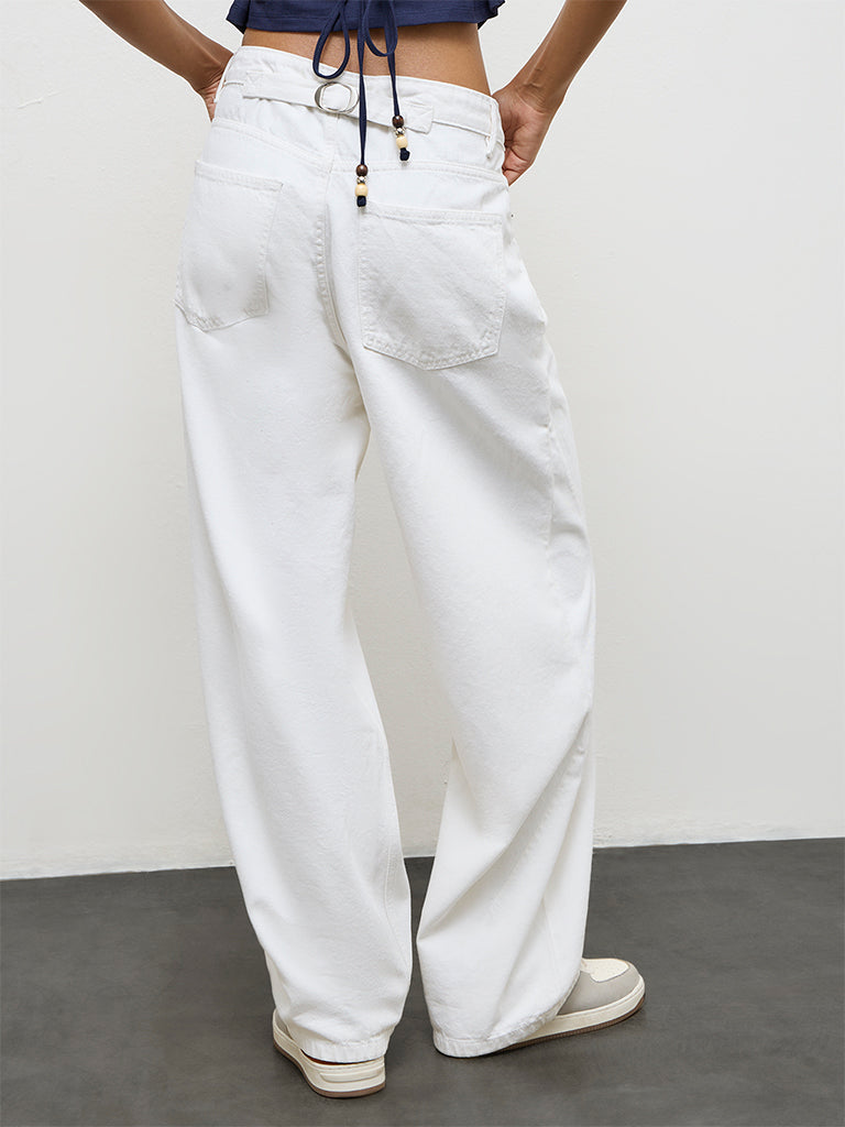 Nuon White Straight-Fit High-Rise Jeans