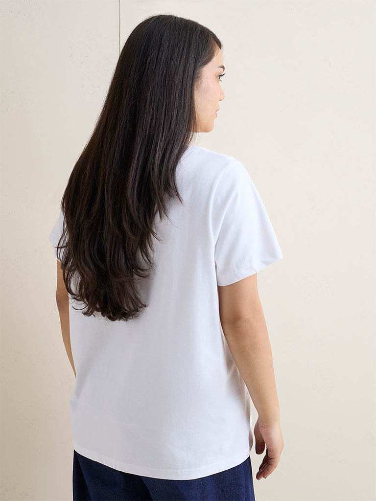Gia White Text Design T-Shirt