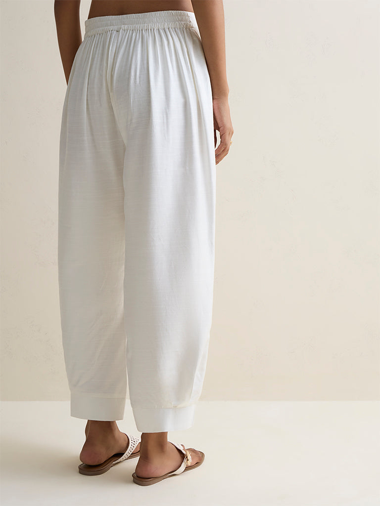 Zuba White Solid Pants