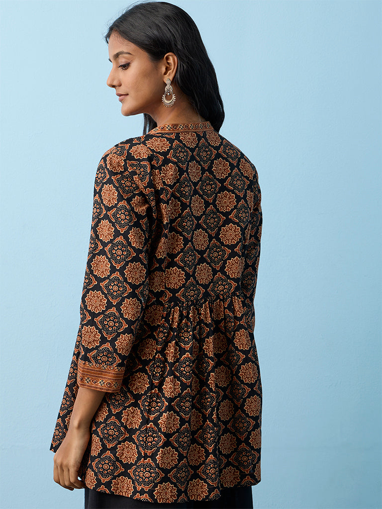 Utsa Black Printed Cotton Tunic