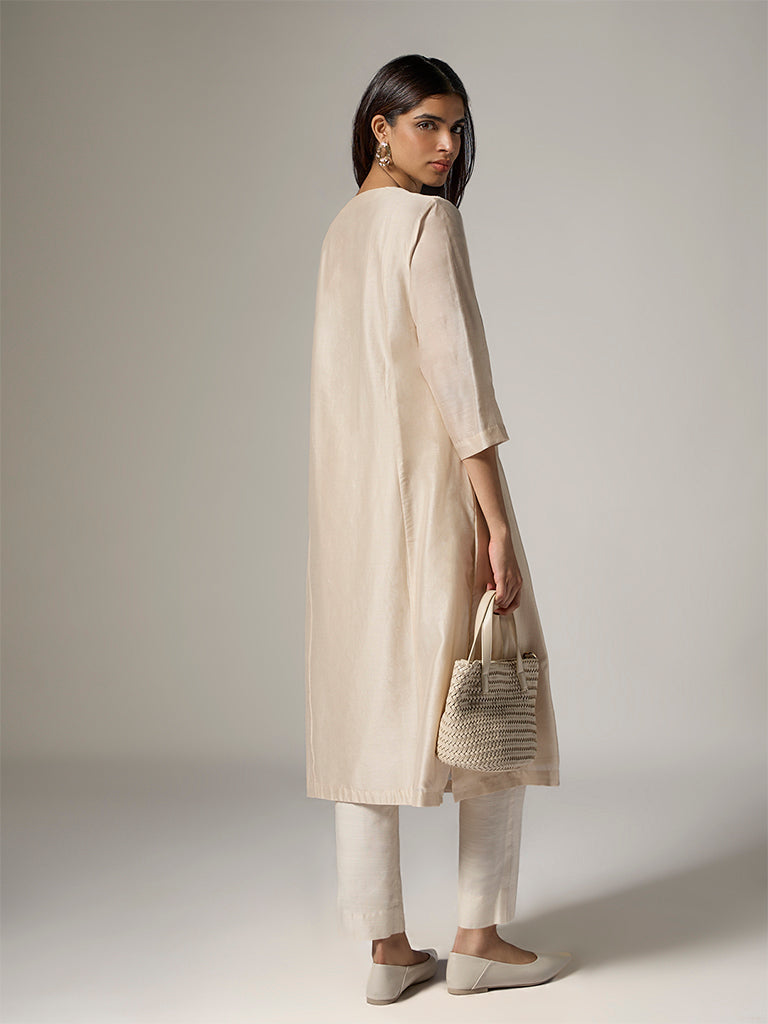 Zuba Off-White Floral Embroidered Silk Chanderi Cotton-Blend A-Line Kurta