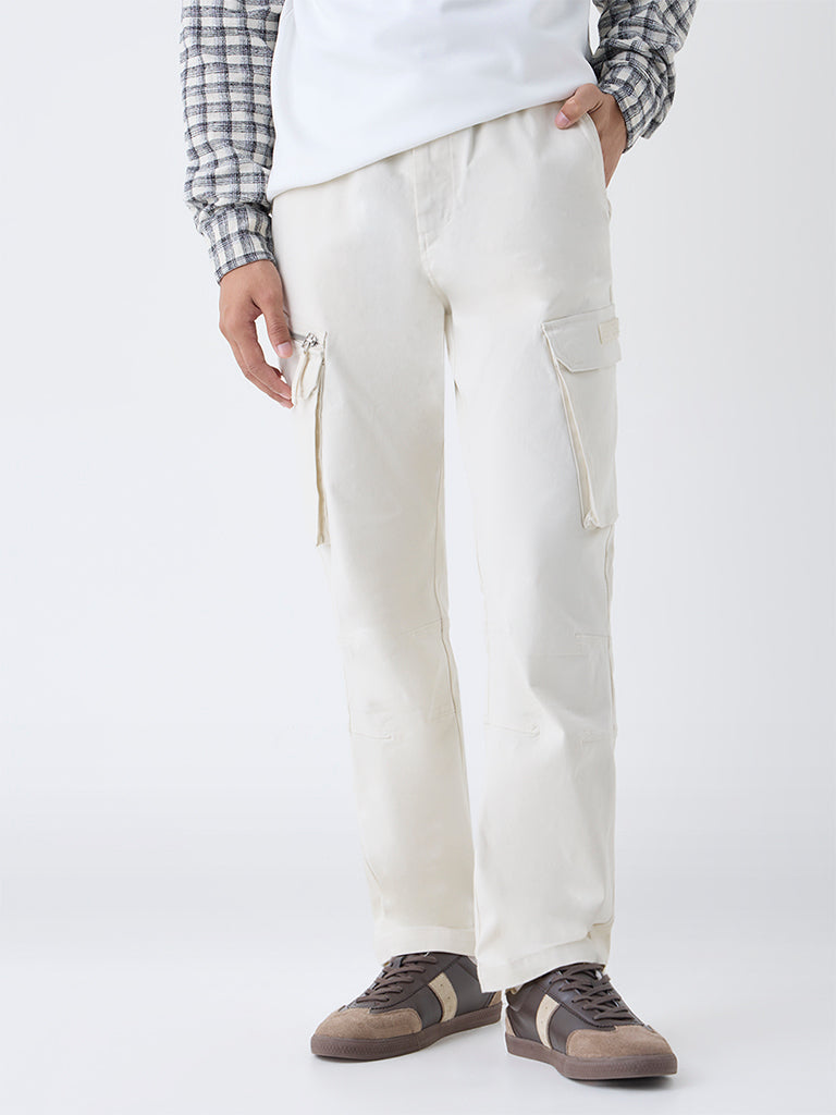 Nuon Off-White Relaxed-Fit Mid-Rise Cotton-Blend Cargo Pants