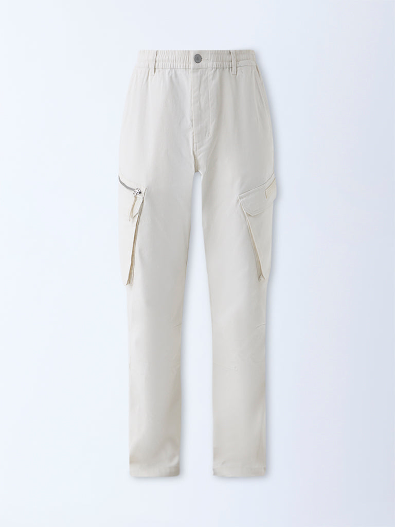 Nuon Off-White Relaxed-Fit Mid-Rise Cotton-Blend Cargo Pants
