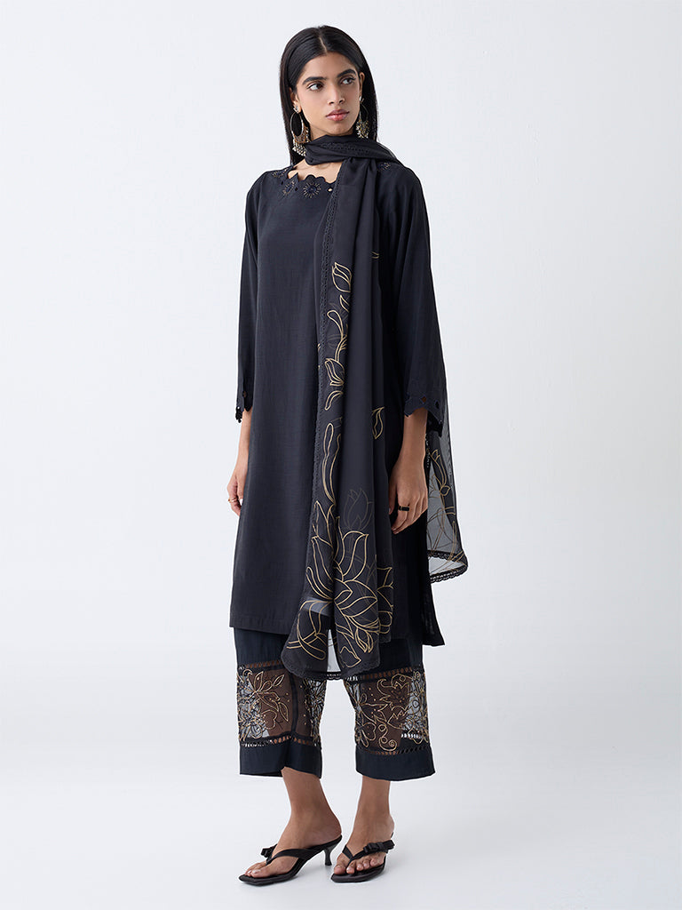 Vark Black Floral Detailed A-Line Ethnic Set
