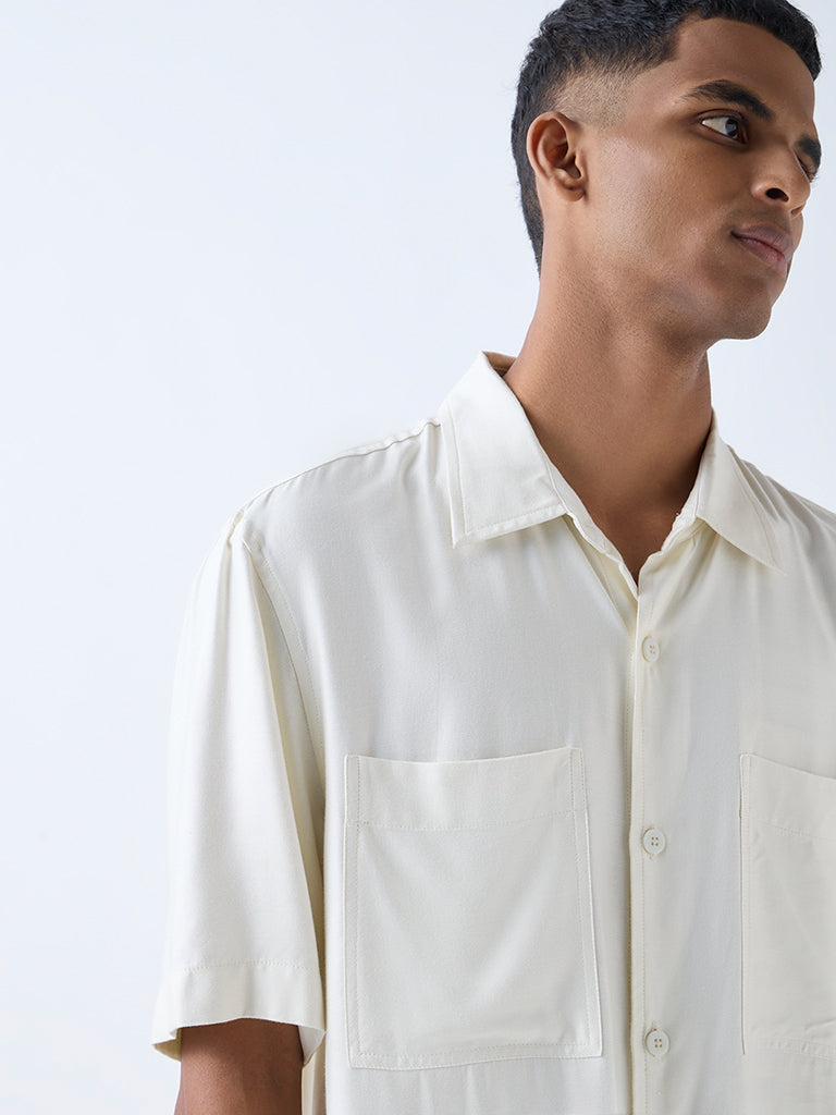 Nuon Off-White Solid Relaxed-Fit Shirt