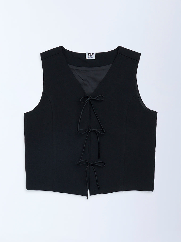 Girls Black Solid Waistcoat