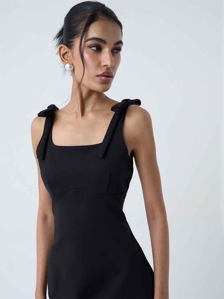 Nuon Black Solid Sheath Dress