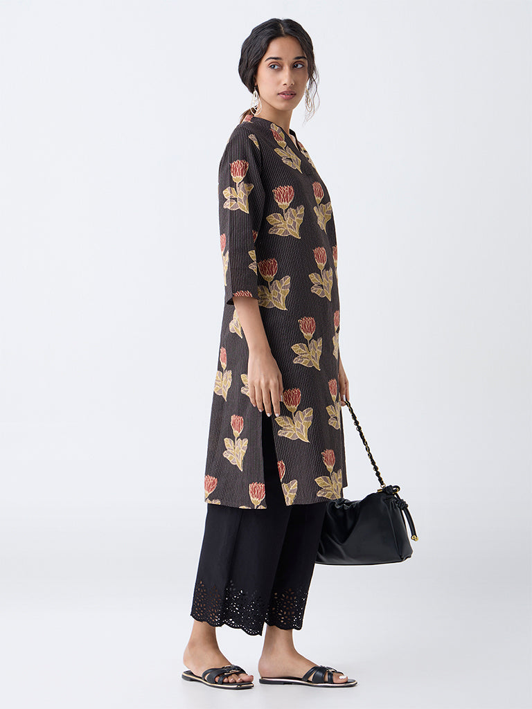 Utsa Black Floral Pattern Cotton-Blend Straight Kurta