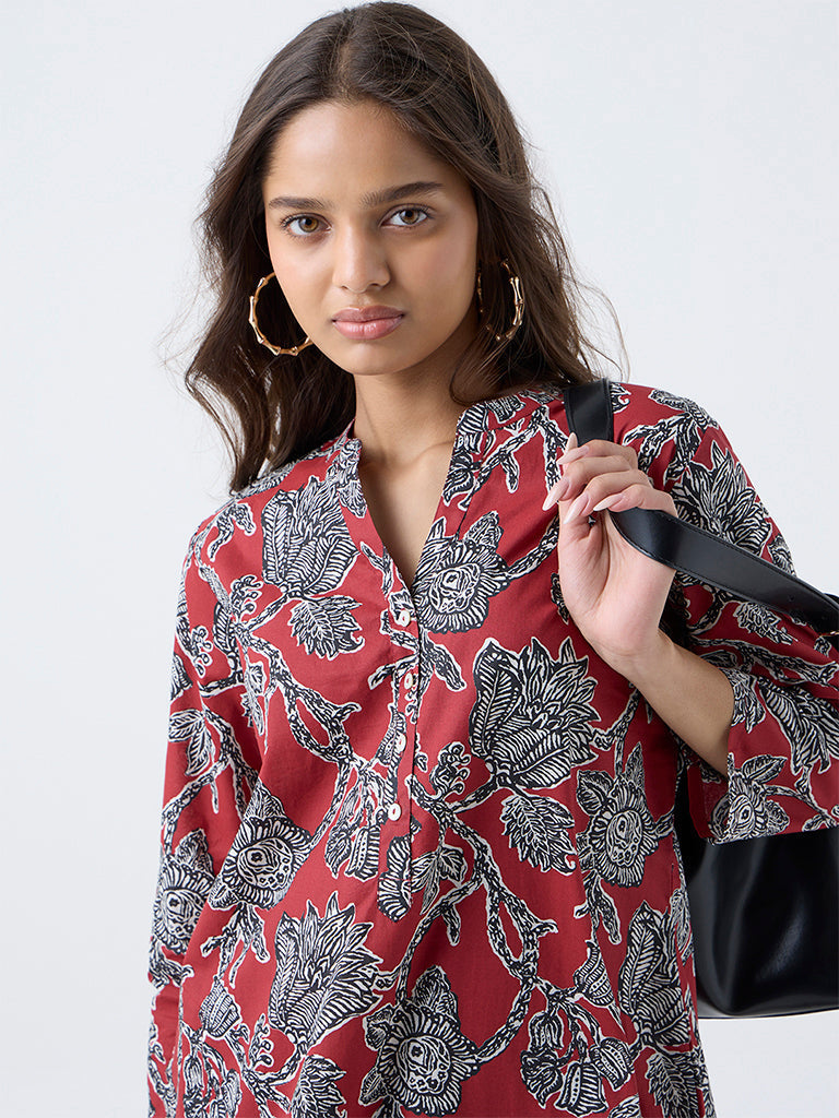 Utsa Maroon Floral Printed Cotton Straight Kurta