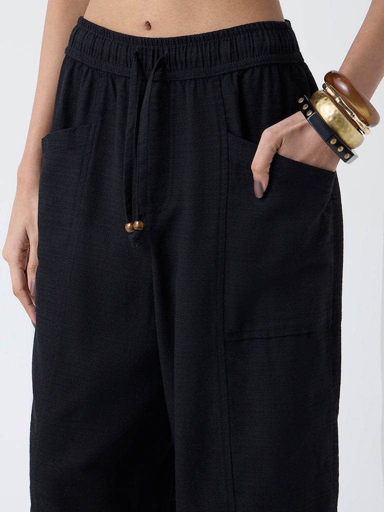 Bombay Paisley Black Solid Cotton-Blend Pants