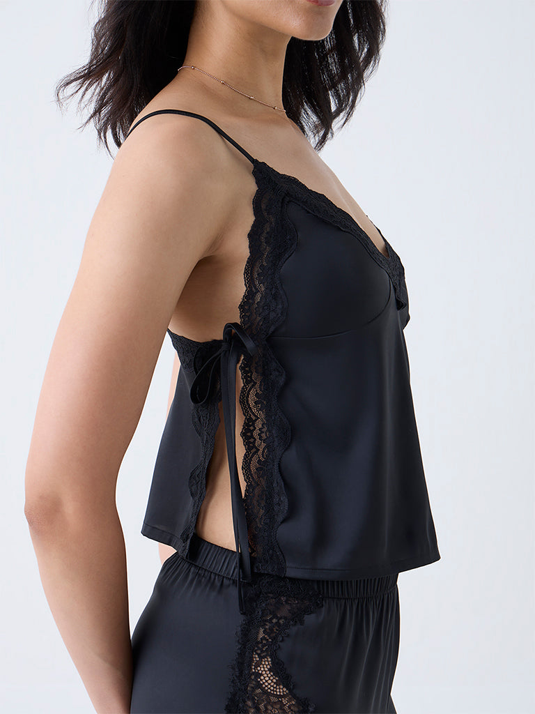 Wunderlove Black Lace Detailed Satin Camisole