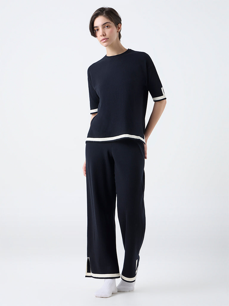 Wunderlove Black Contrast-Detail Top