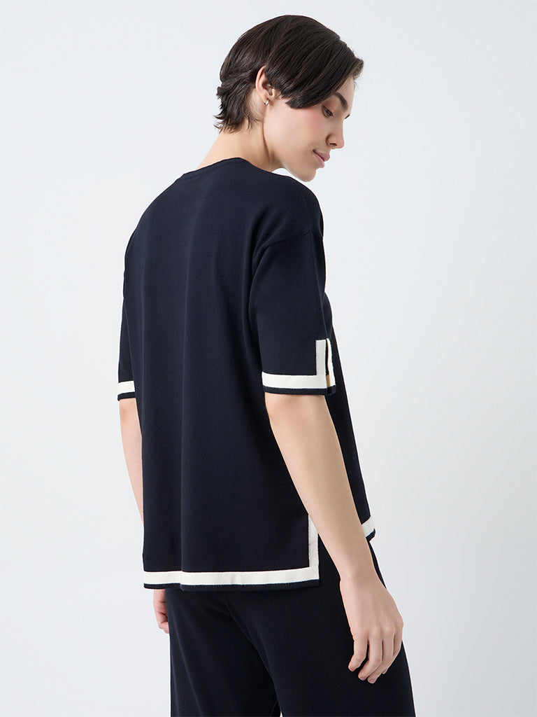 Wunderlove Black Contrast-Detail Top