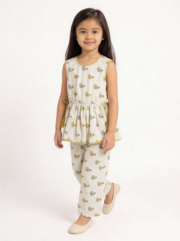 Utsa Kids Girls Off-White Printed Cotton Ethnic Pants - (2-8 yrs)