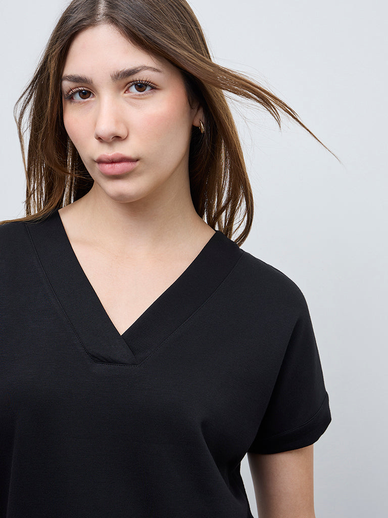 Wunderlove Black Solid Top