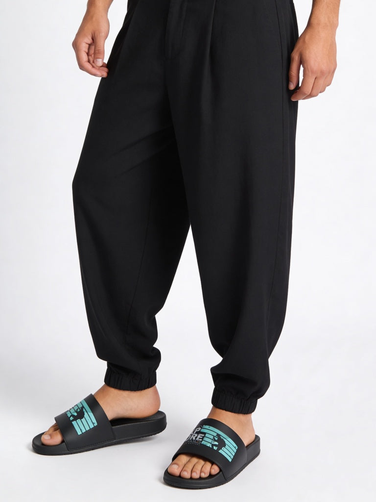 SOLEPLAY Black Graphic Design Pool Slides