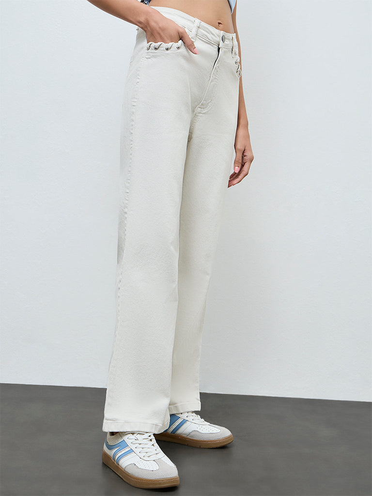 Nuon Off-White Solid High-Rise Jeans