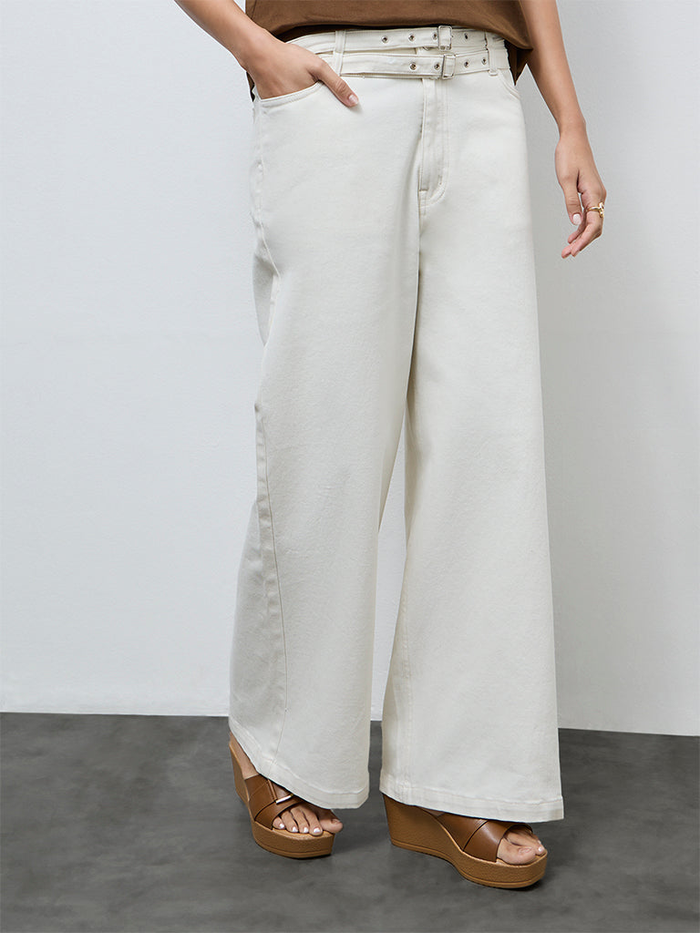LOV Off-White High-Rise Flared Jeans with Belt