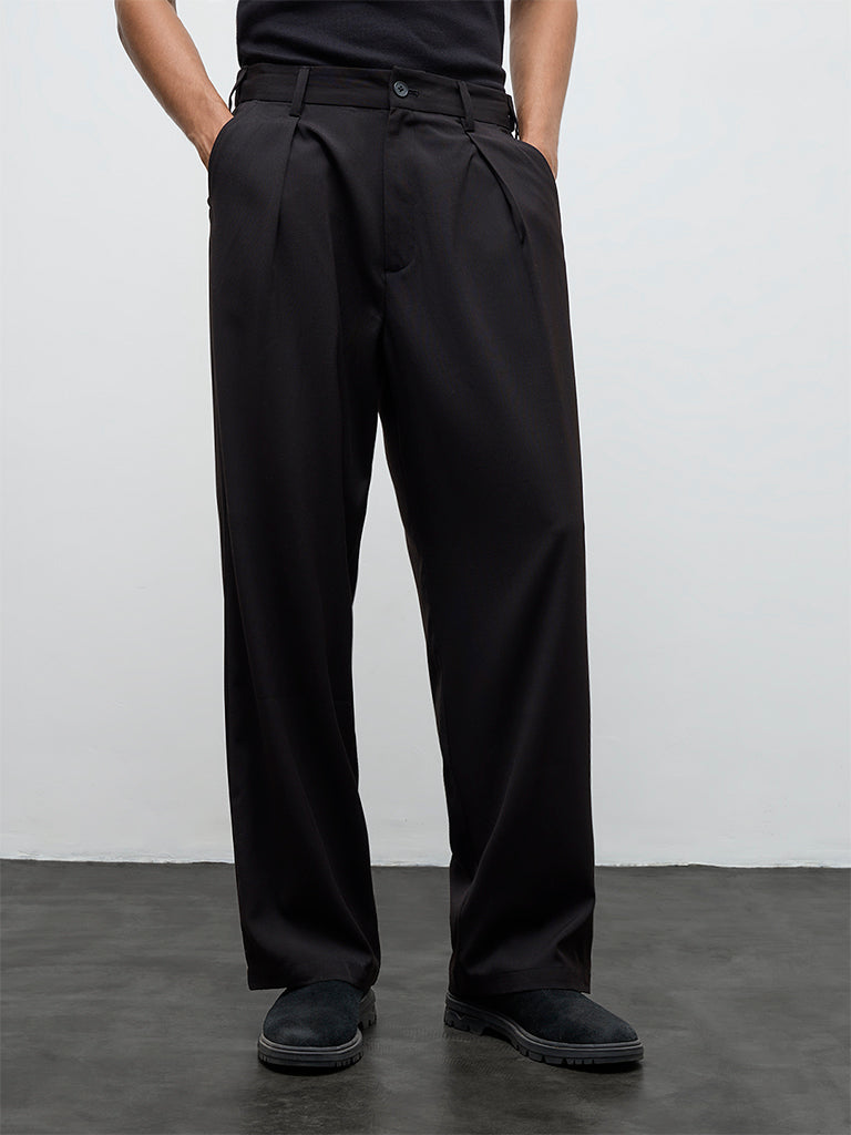 Nuon Black Solid Relaxed-Fit Mid-Rise Trousers