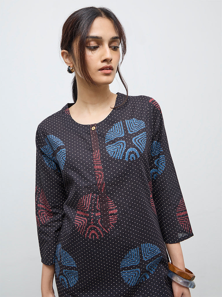 Utsa Black Badla Printed Cotton Straight Kurta