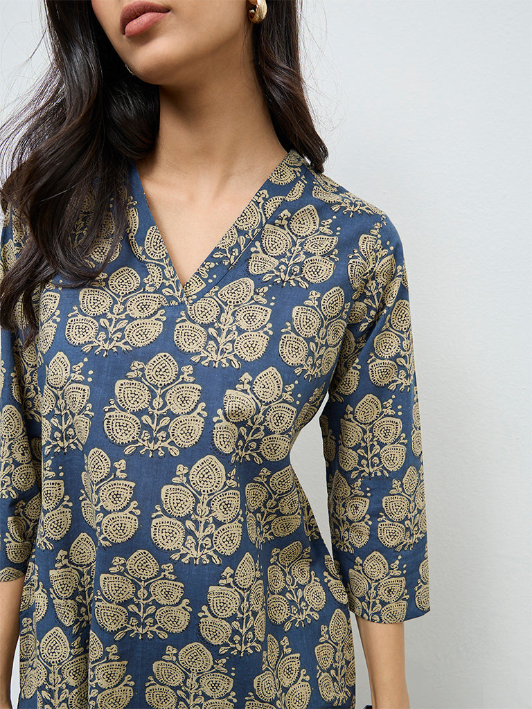 Utsa Indigo Butta Leaf Cotton Straight Kurta