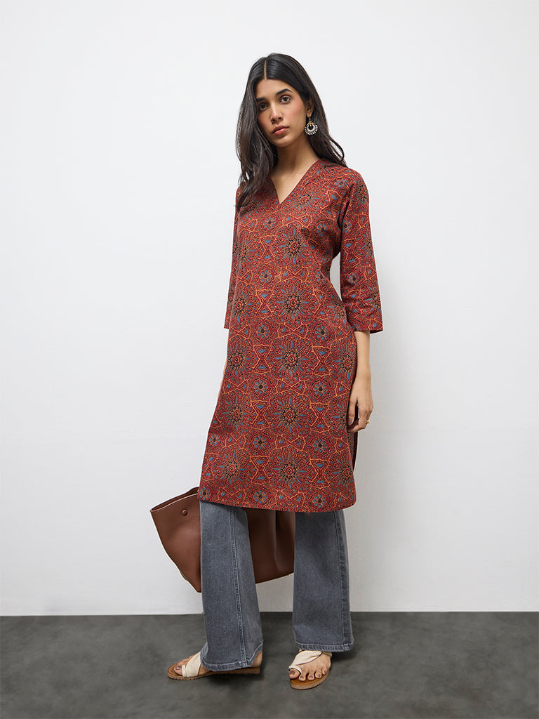 Utsa Maroon Botanical Butta Design Cotton Straight Kurta