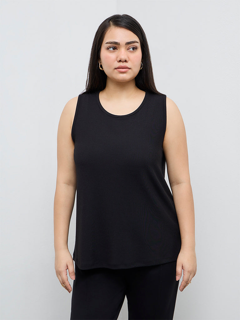 Gia Black Solid Top