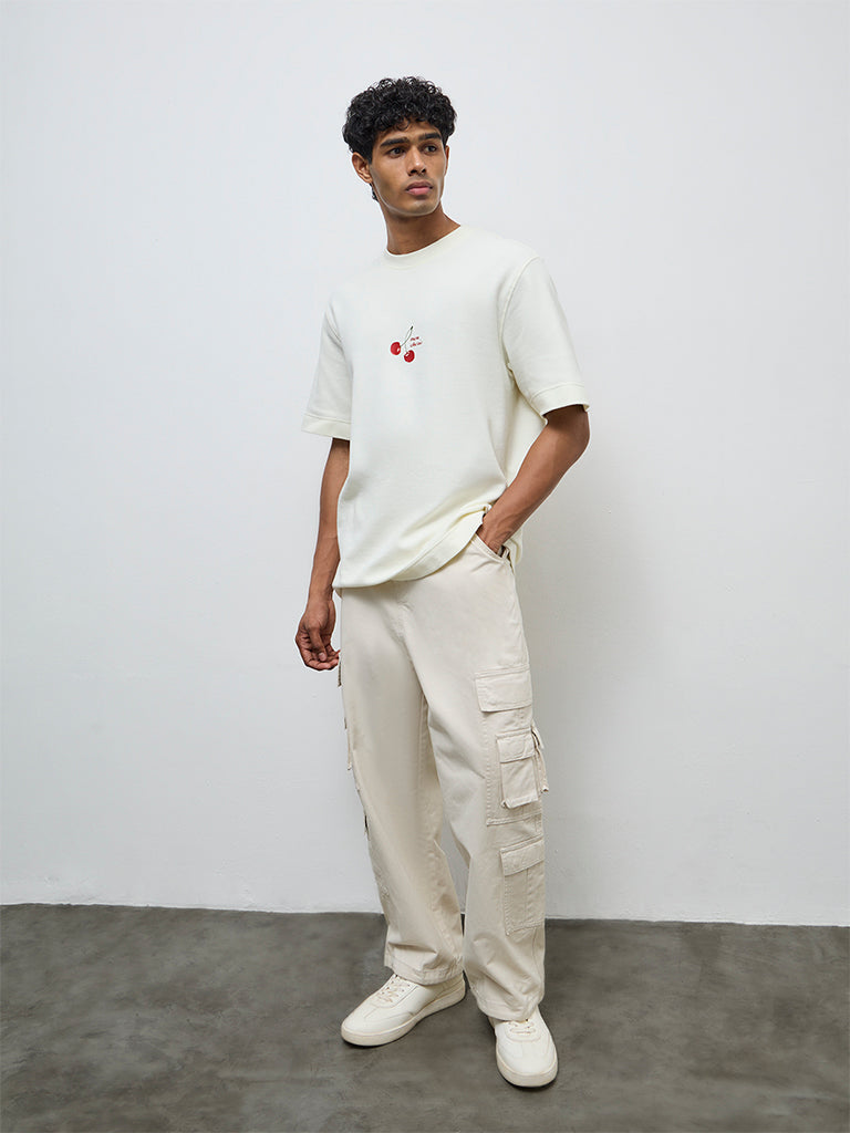 Nuon Off-White Relaxed-Fit Mid-Rise Cotton Cargo Pants