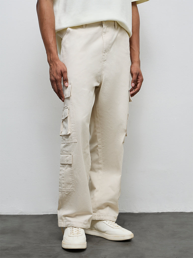Nuon Off-White Relaxed-Fit Mid-Rise Cotton Cargo Pants