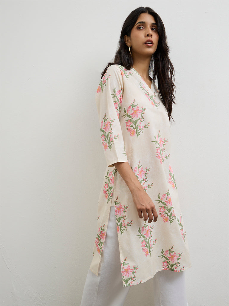 Utsa Pink Floral Printed Cotton Straight Kurta