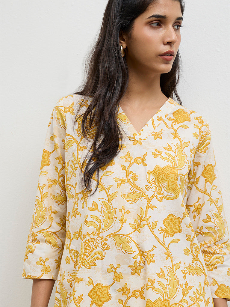 Utsa Yellow Floral Printed Cotton Straight Kurta