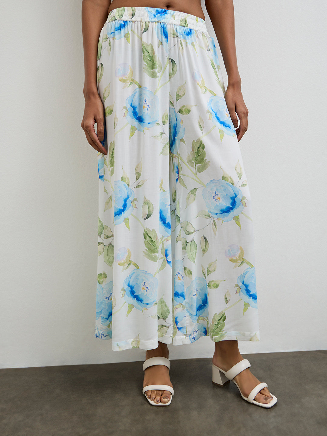 Zuba Blue Floral Printed Palazzos