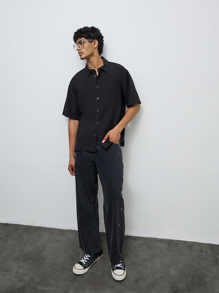 Nuon Black Solid Relaxed-Fit Shirt