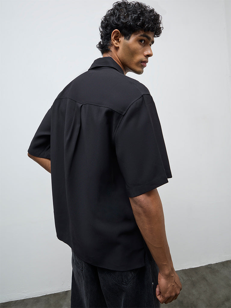 Nuon Black Solid Relaxed-Fit Shirt