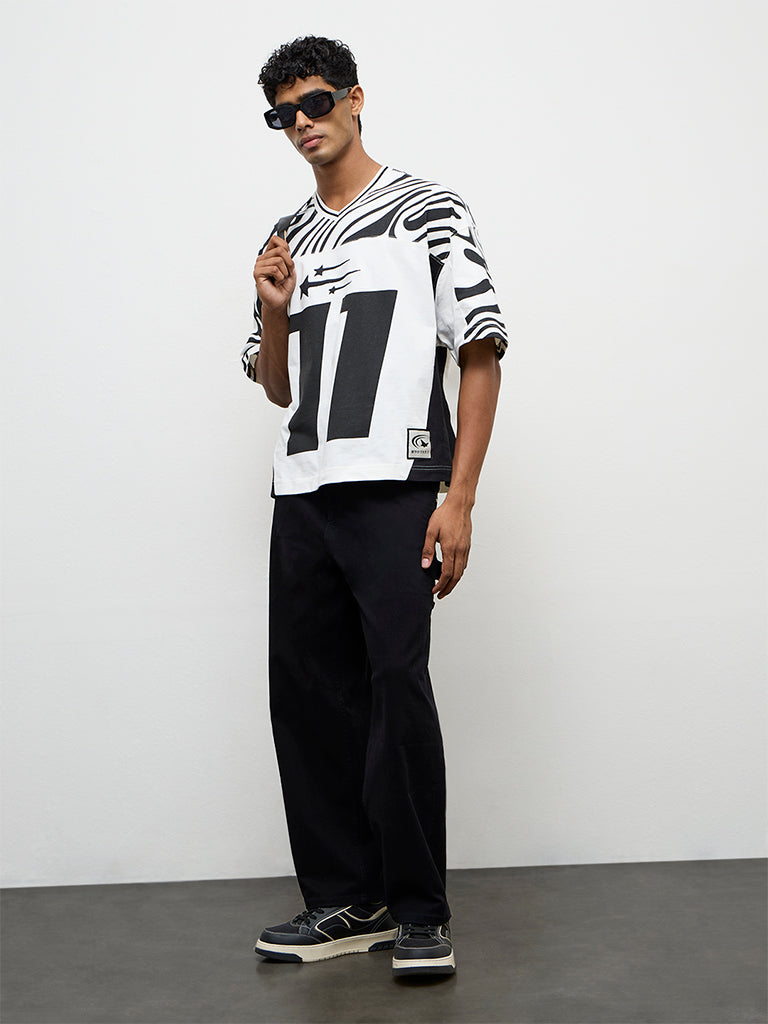 Nuon Black Skater-Fit Mid-Rise Jeans
