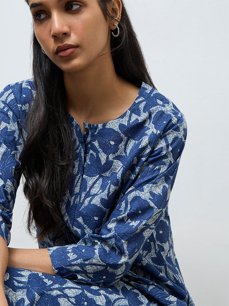 Utsa Indigo Floral Printed Cotton Straight Kurta