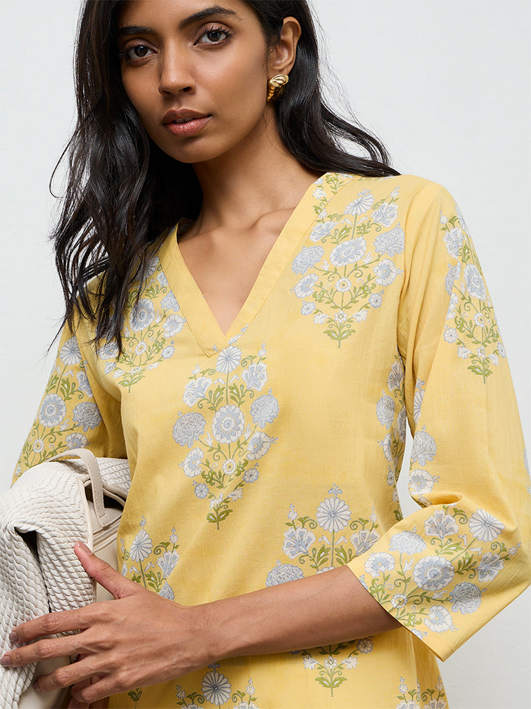 Utsa Yellow Floral Printed Straight Cotton Kurta