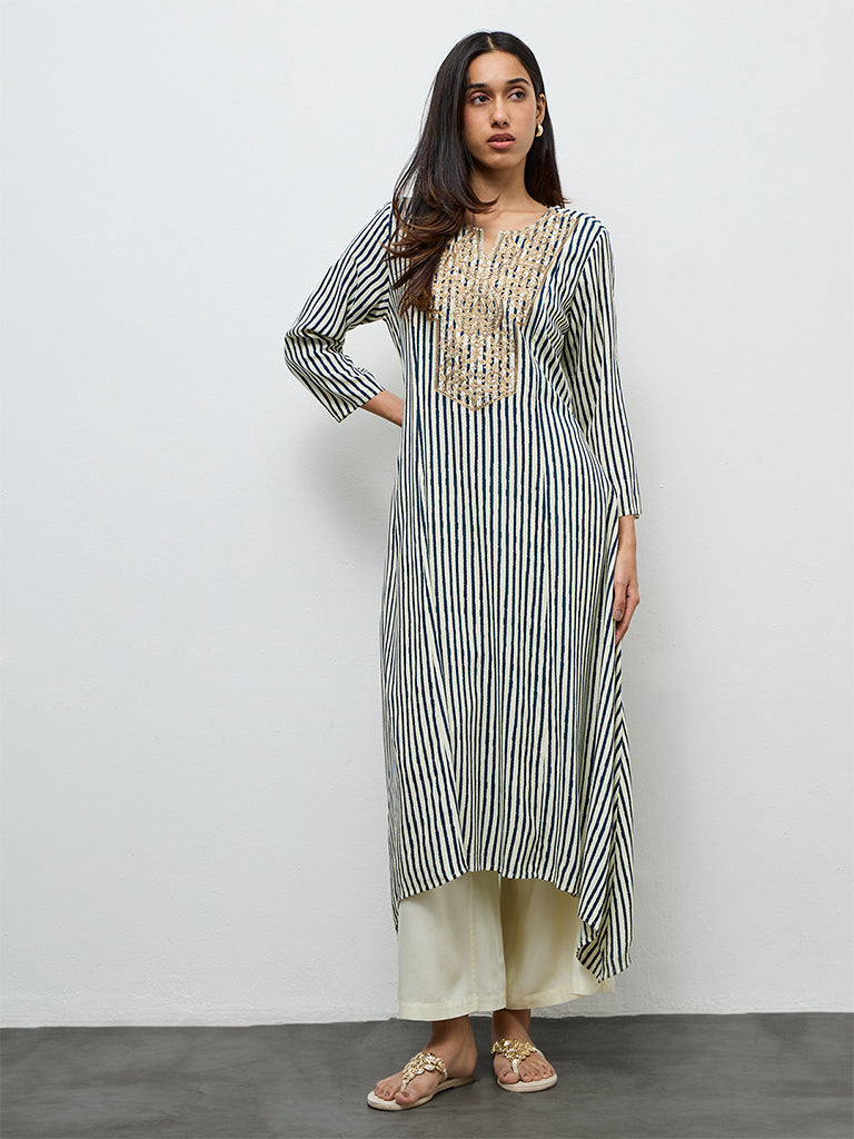 Utsa Cream Solid Pants