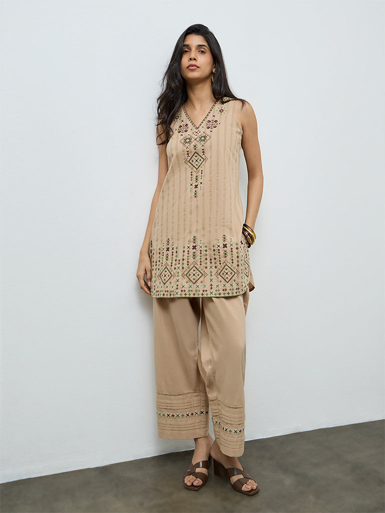 Utsa Beige Pintuck Detailed Cotton-Blend Ethnic Pants