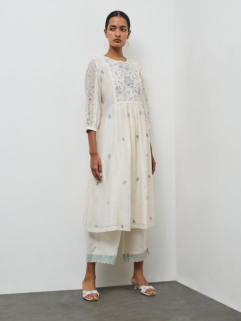Zuba Off-White Floral Embroidered Cotton-Blend A-Line Kurta