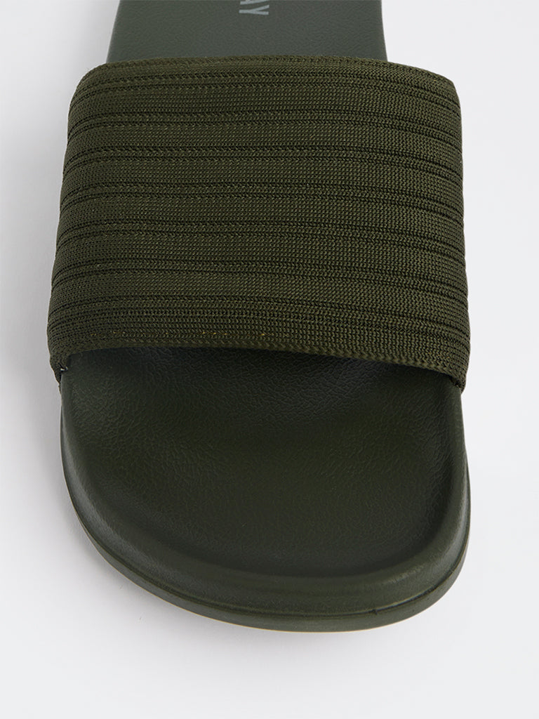 SOLEPLAY Olive Knit-Textured Pool Slides