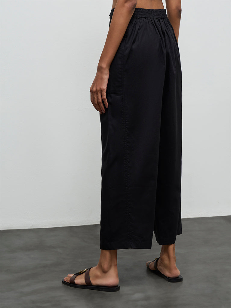 Utsa Black Solid Pants