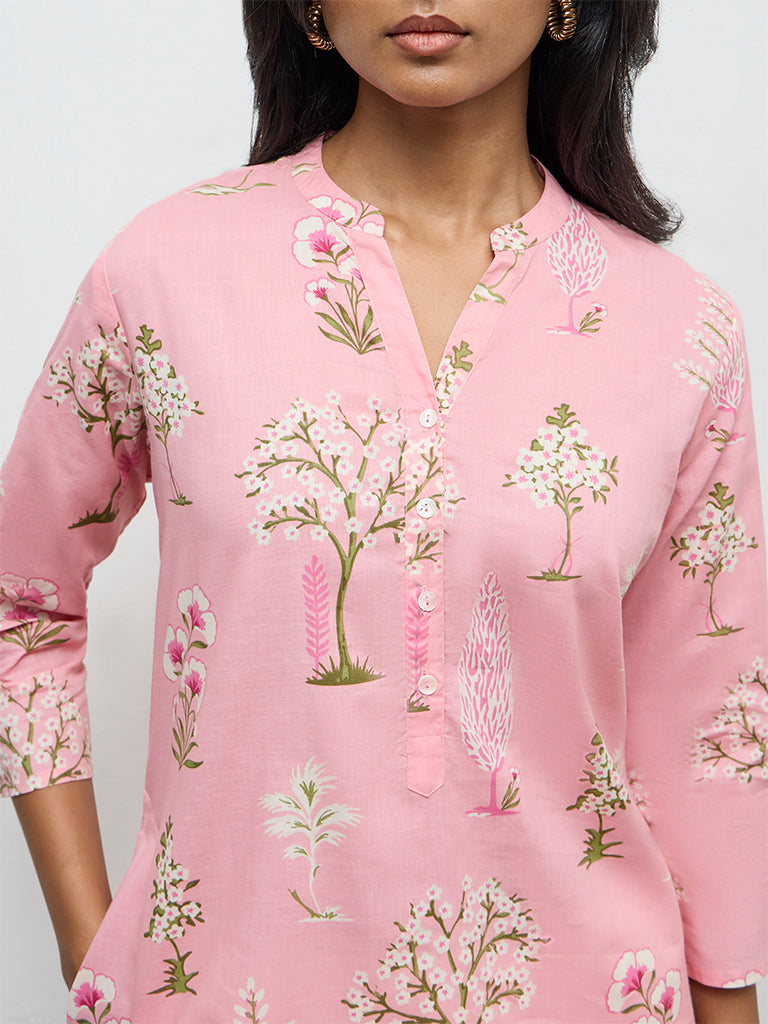 Utsa Pink Floral Pattern Cotton Straight Kurta