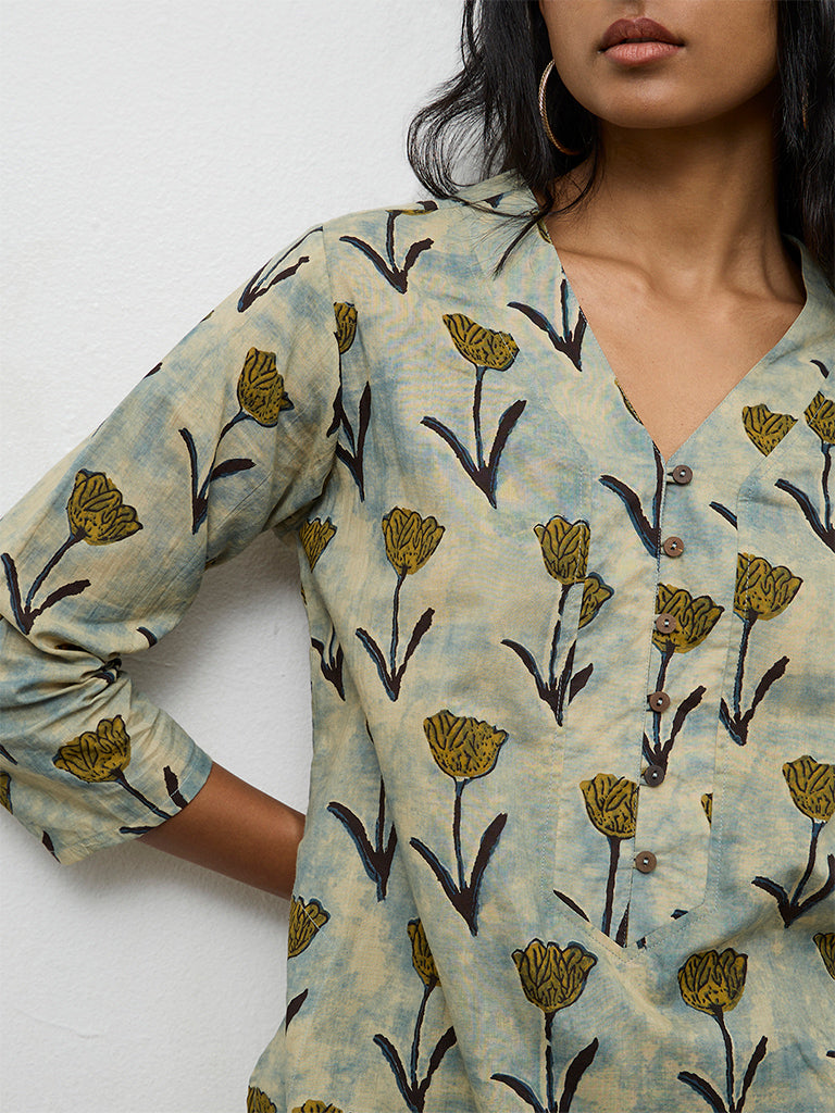 Utsa Blue Floral Pattern Cotton Straight Kurta